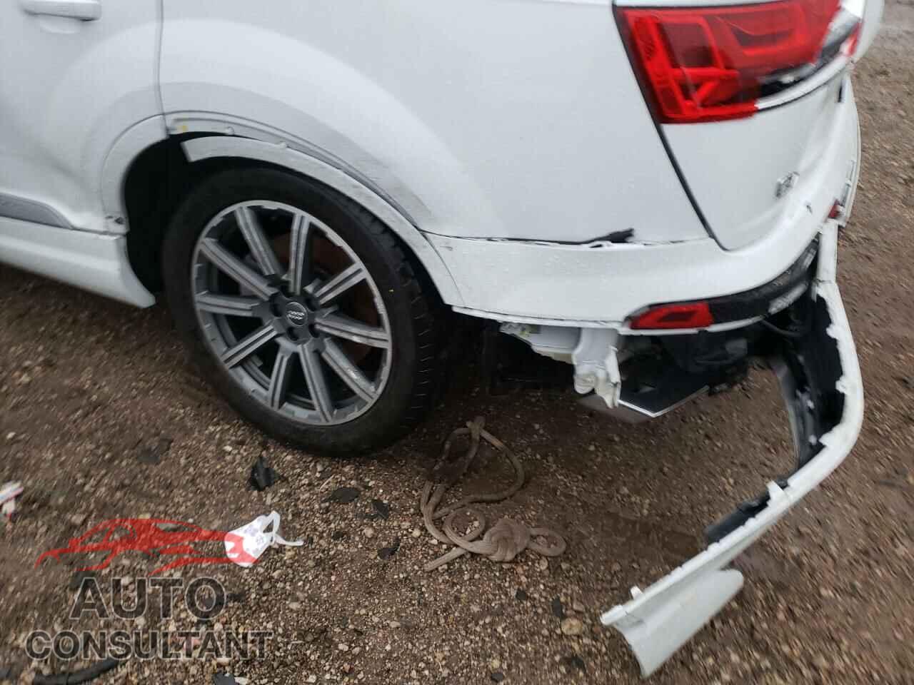 AUDI Q7 2018 - WA1VABF75JD012135