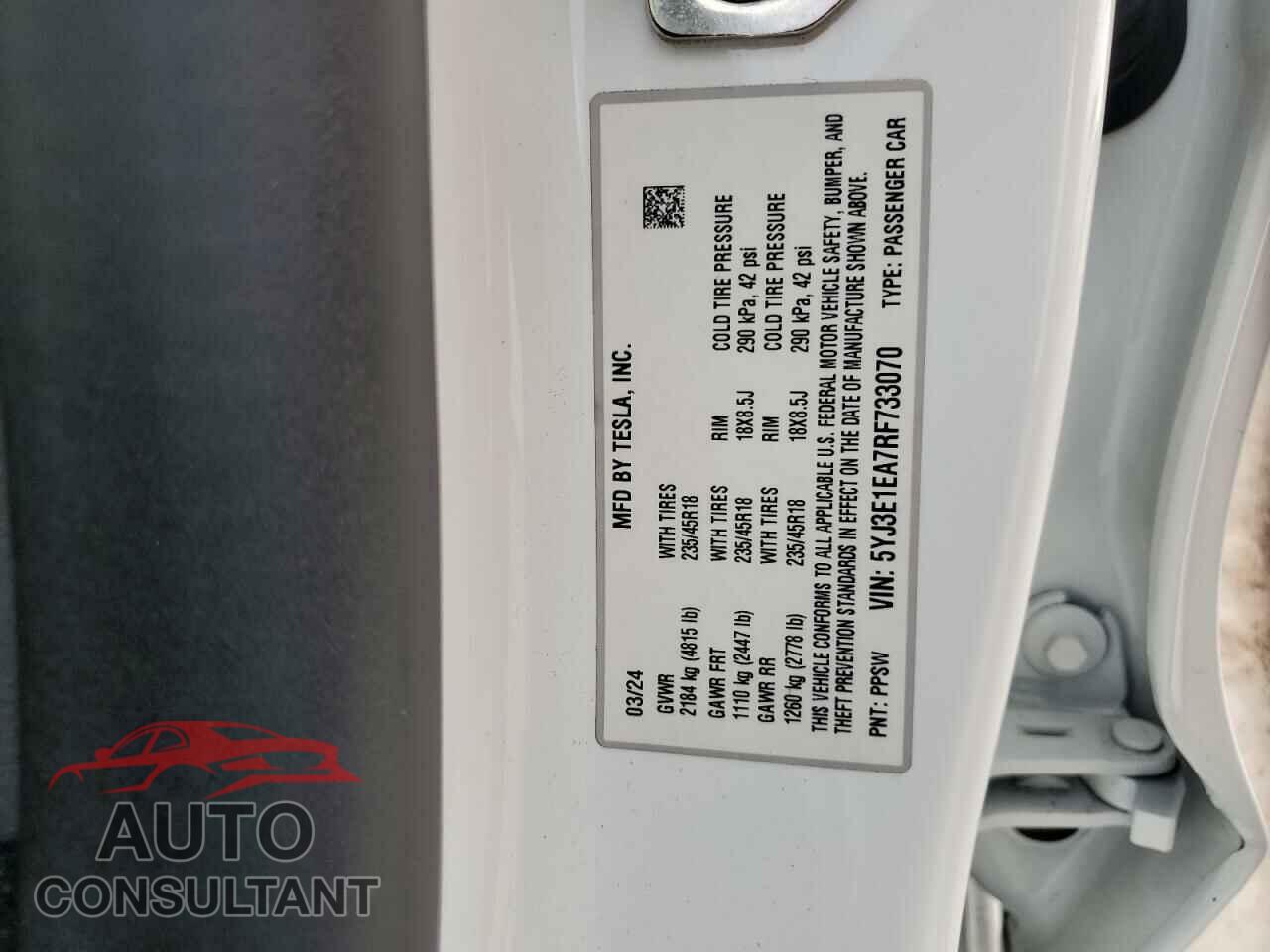 TESLA MODEL 3 2024 - 5YJ3E1EA7RF733070