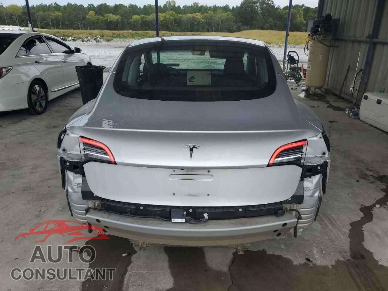 TESLA MODEL 3 2018 - 5YJ3E1EA7JF106664