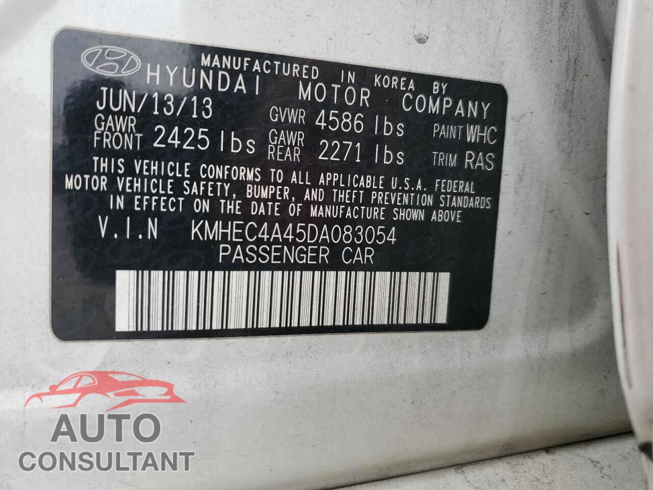 HYUNDAI SONATA 2013 - KMHEC4A45DA083054