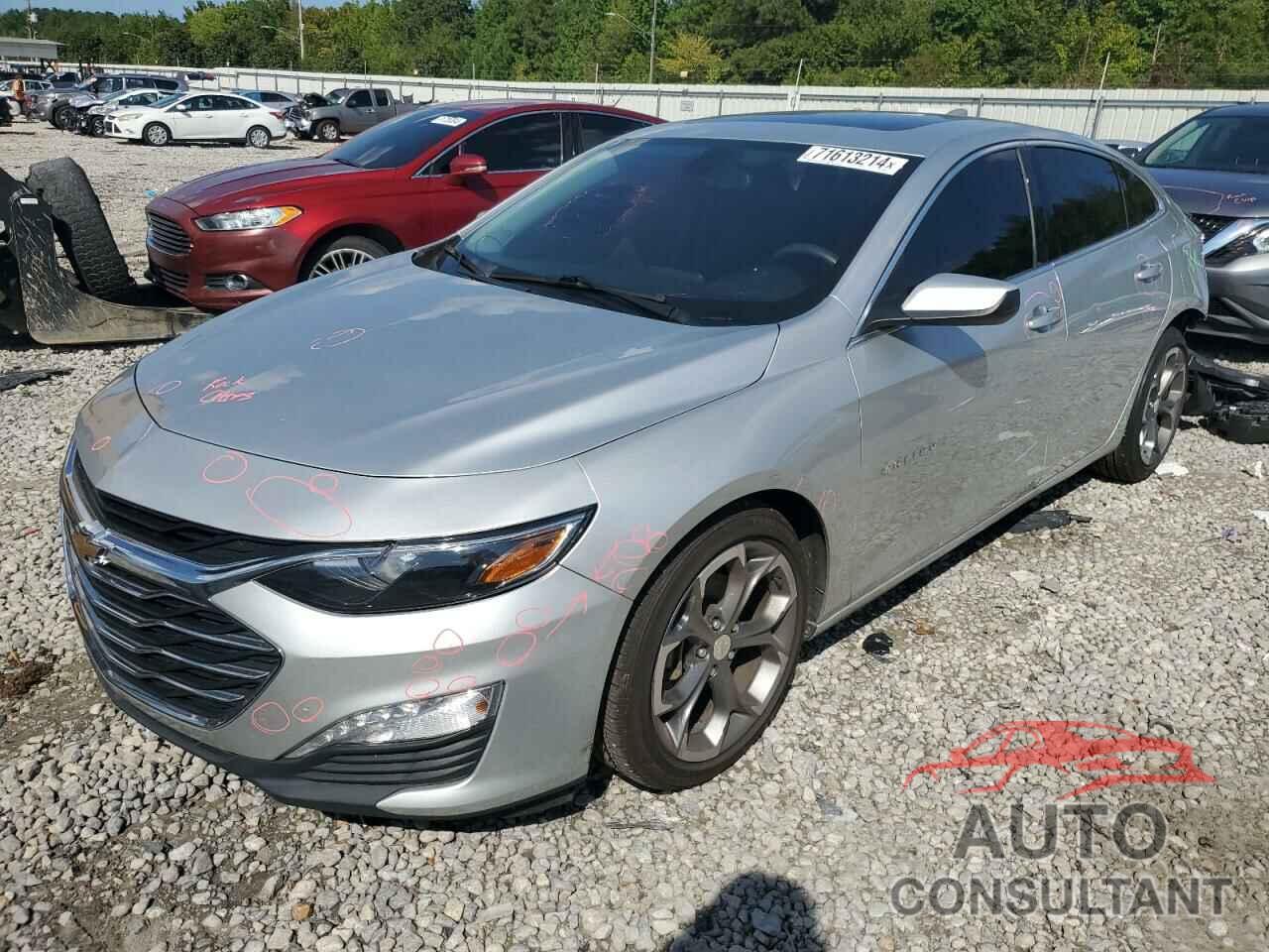 CHEVROLET MALIBU 2021 - 1G1ZD5ST4MF013006
