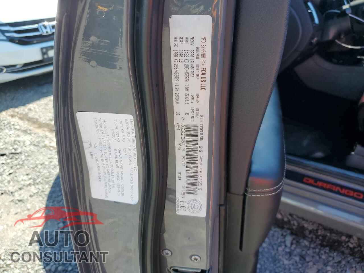 DODGE DURANGO 2019 - 1C4SDJGJ2KC645431