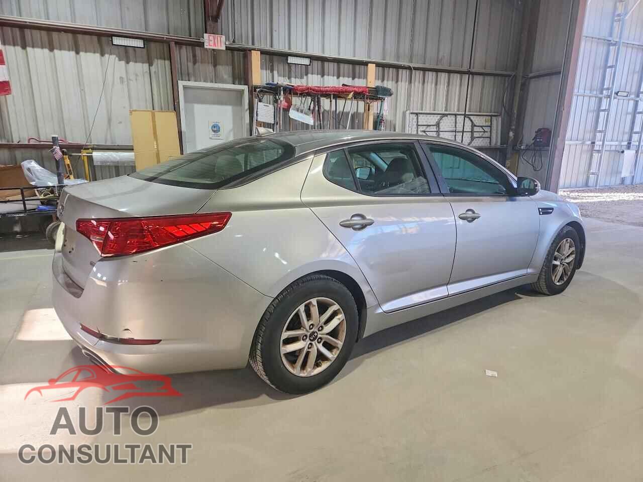 KIA OPTIMA 2011 - KNAGM4A72B5123260