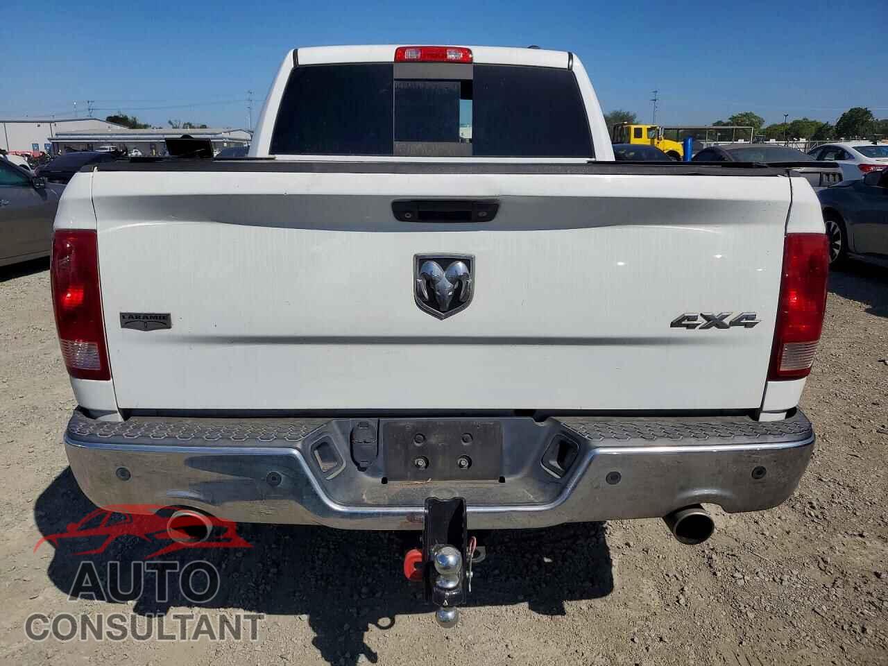 DODGE RAM 1500 2012 - 1C6RD7NT5CS160639