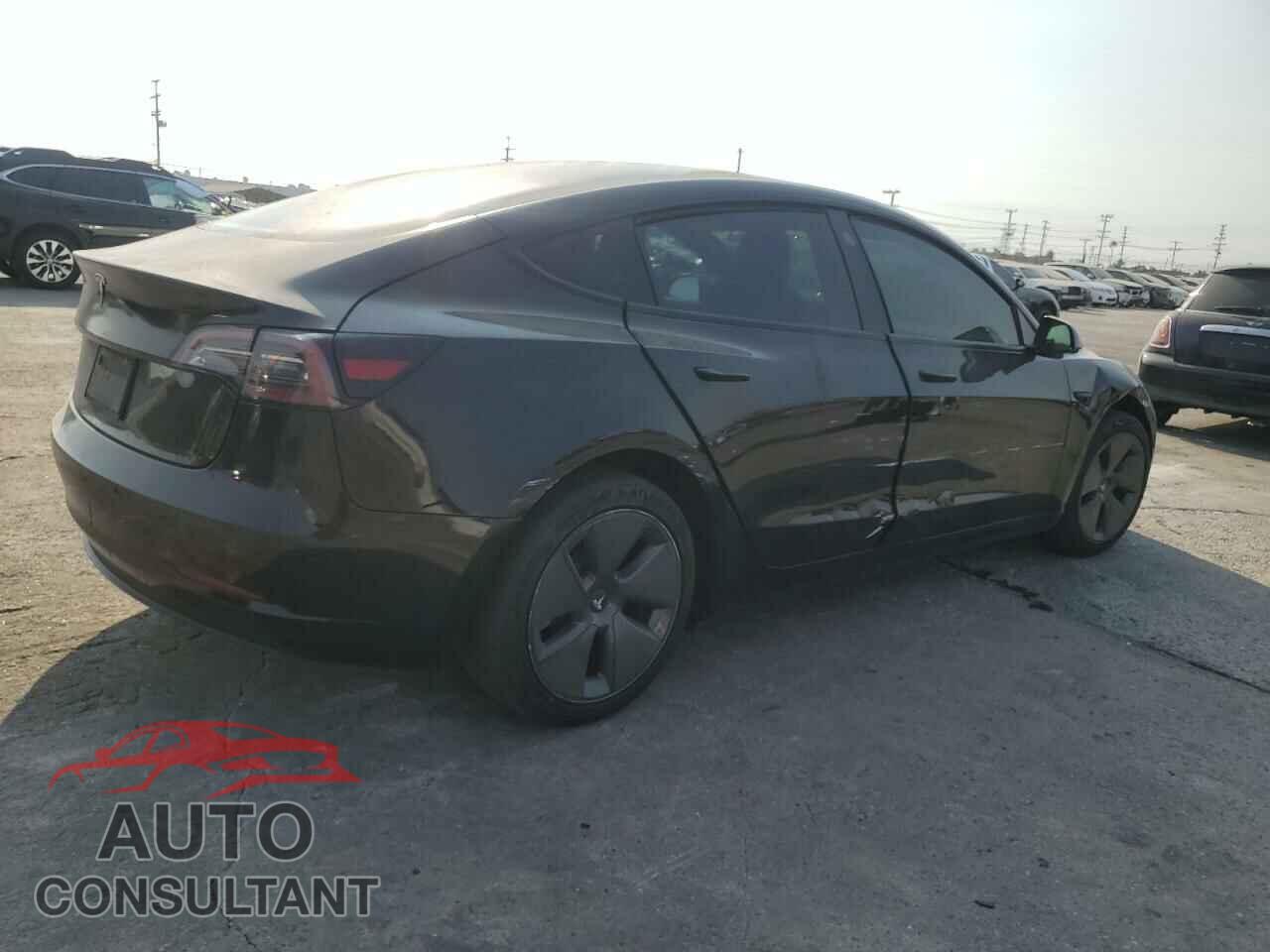 TESLA MODEL 3 2022 - 5YJ3E1EA8NF358073
