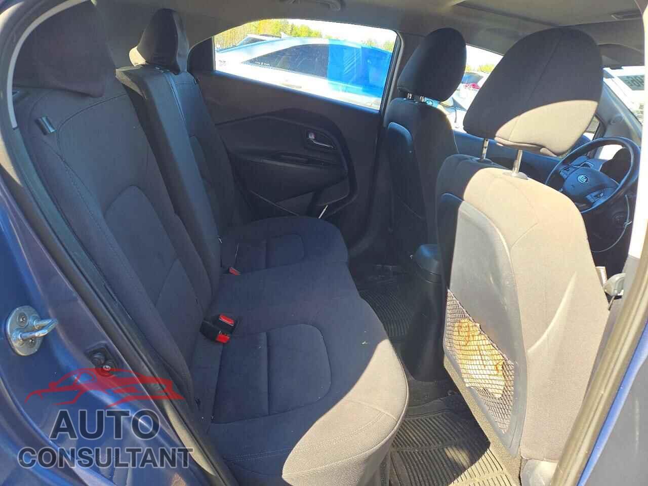 KIA RIO 2016 - KNADN5A37G6781077