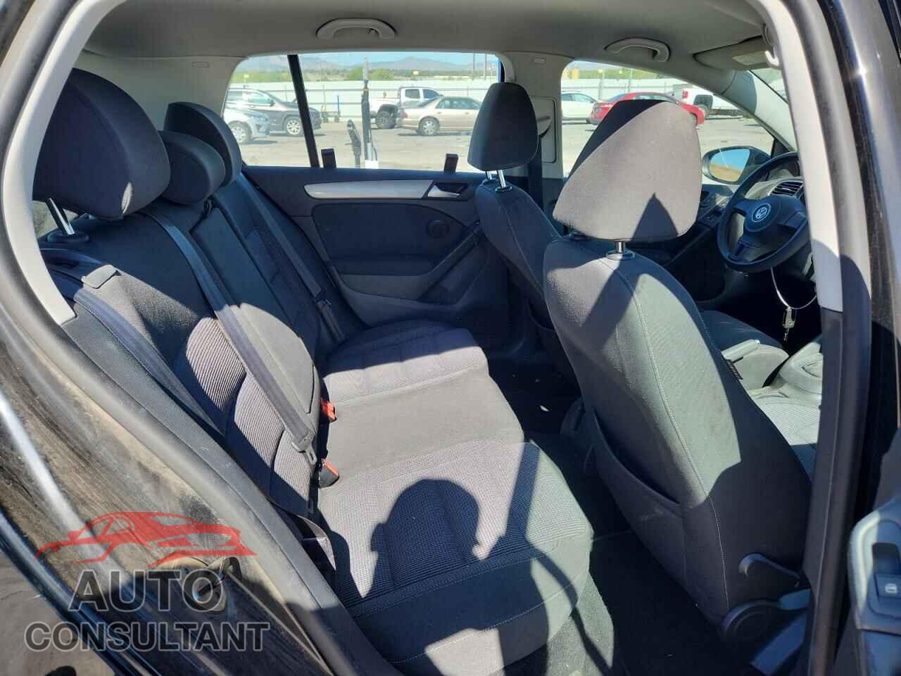 VOLKSWAGEN GOLF 2012 - WVWDB7AJ2CW212086