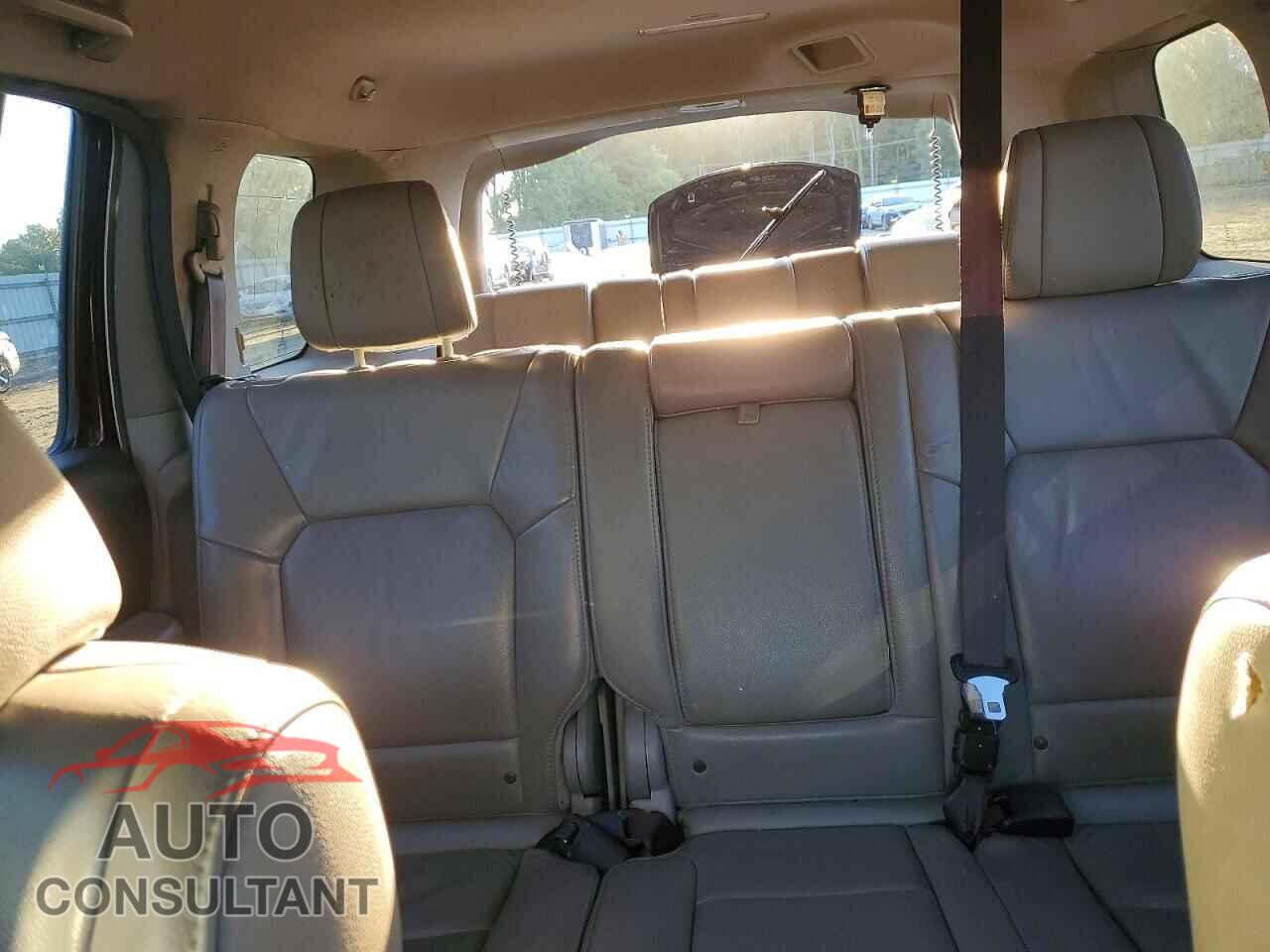 HONDA PILOT 2013 - 5FNYF4H53DB040427