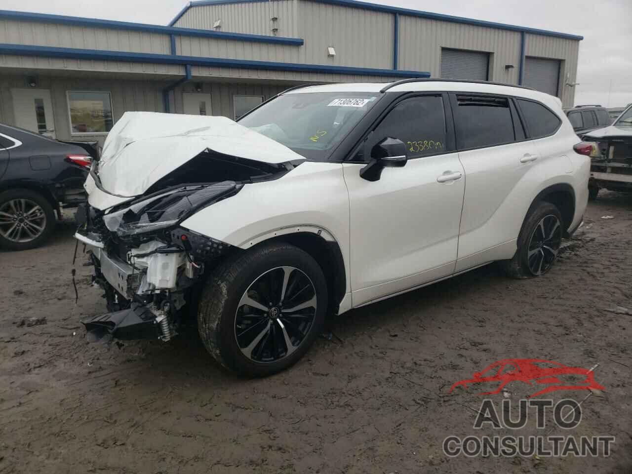 TOYOTA HIGHLANDER 2021 - 5TDJZRBH9MS076398