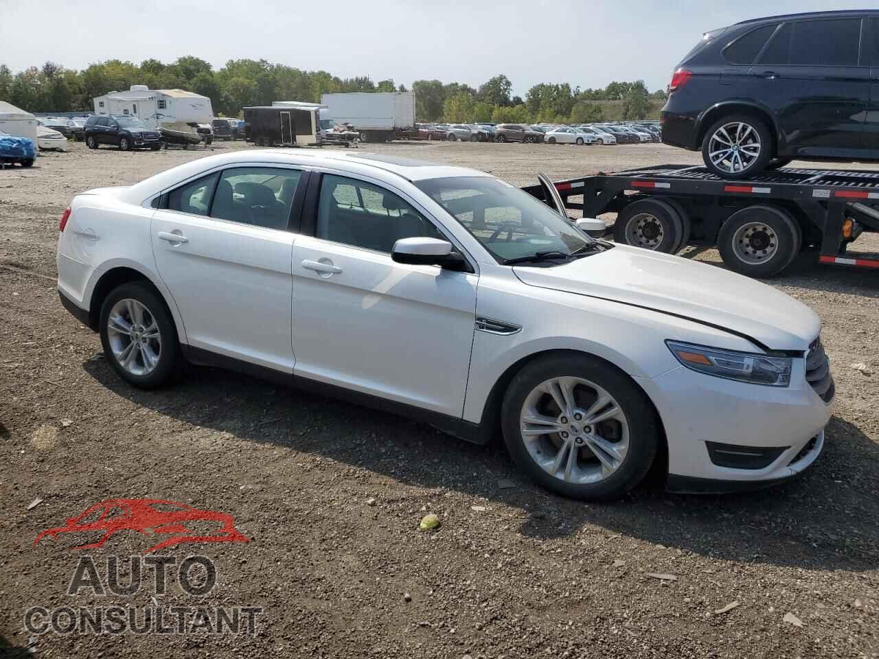 FORD TAURUS 2013 - 1FAHP2E82DG187852