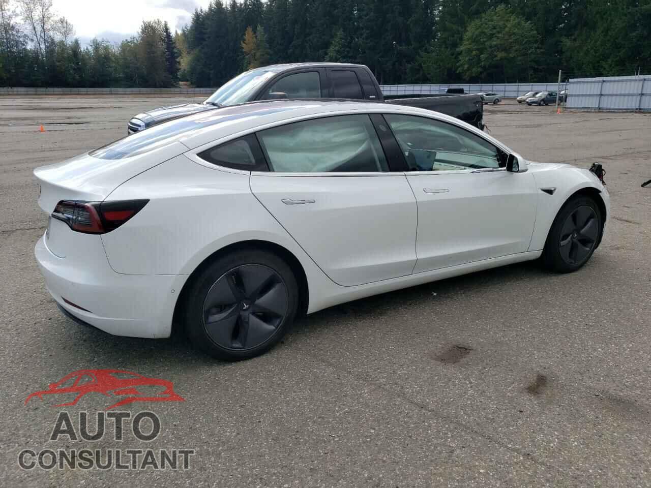TESLA MODEL 3 2018 - 5YJ3E1EAXJF041177