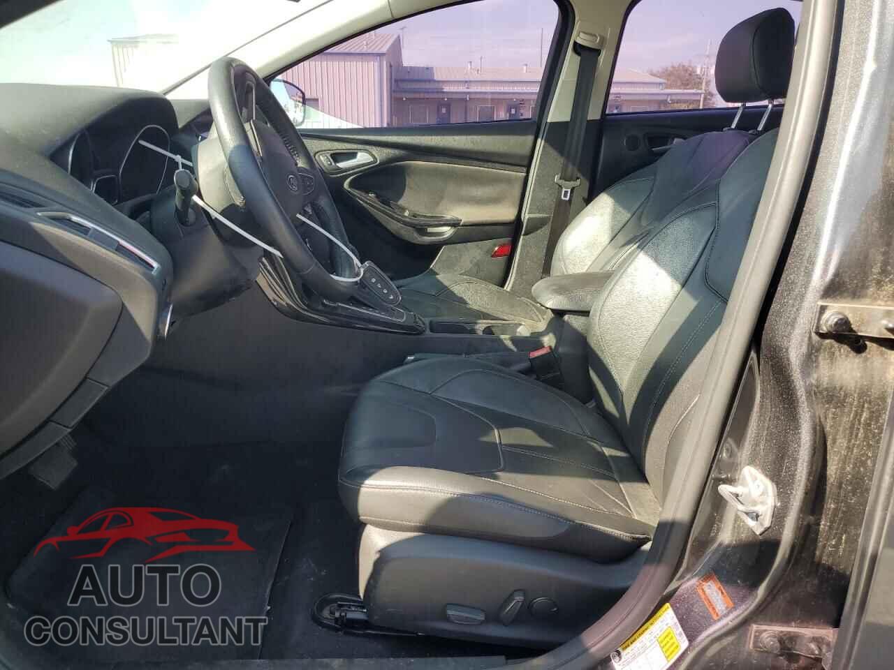 FORD FOCUS 2017 - 1FADP3J28HL236927