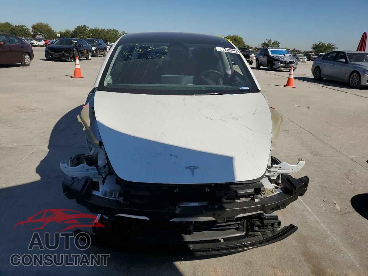 TESLA MODEL 3 2024 - 5YJ3E1EA8RF732803