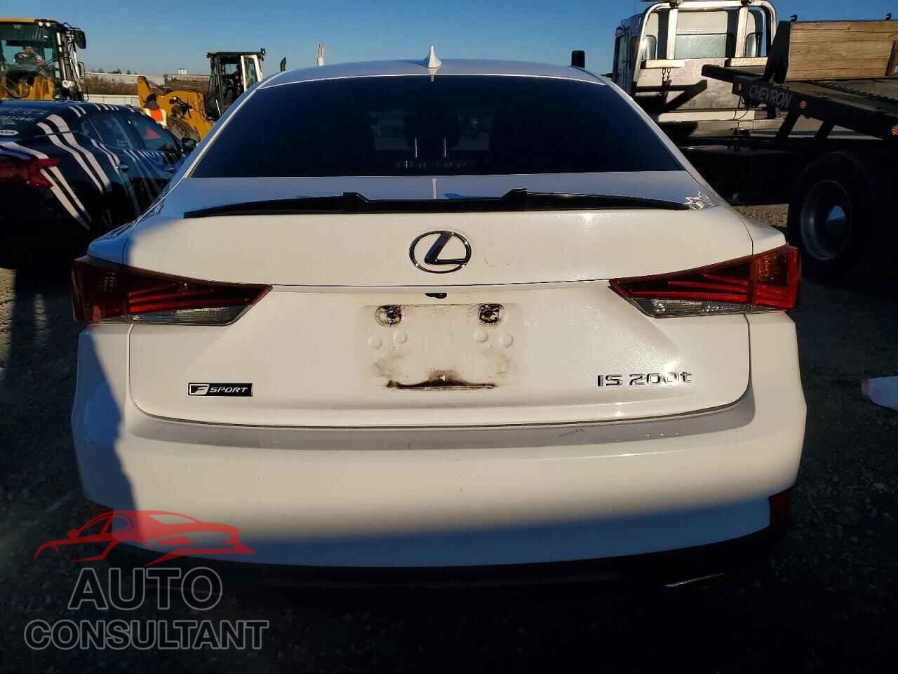 LEXUS IS 2017 - JTHBA1D29H5050528