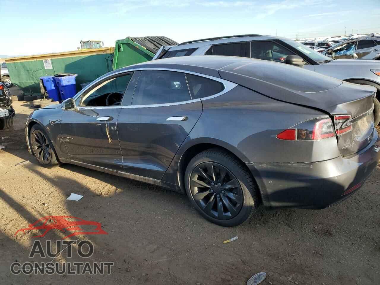 TESLA MODEL S 2018 - 5YJSA1E25JF263318
