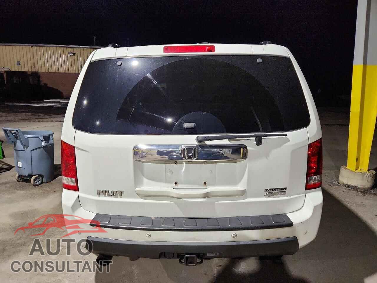 HONDA PILOT 2010 - 5FNYF4H93AB010262