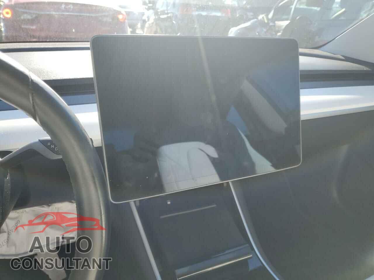 TESLA MODEL 3 2018 - 5YJ3E1EB8JF097319