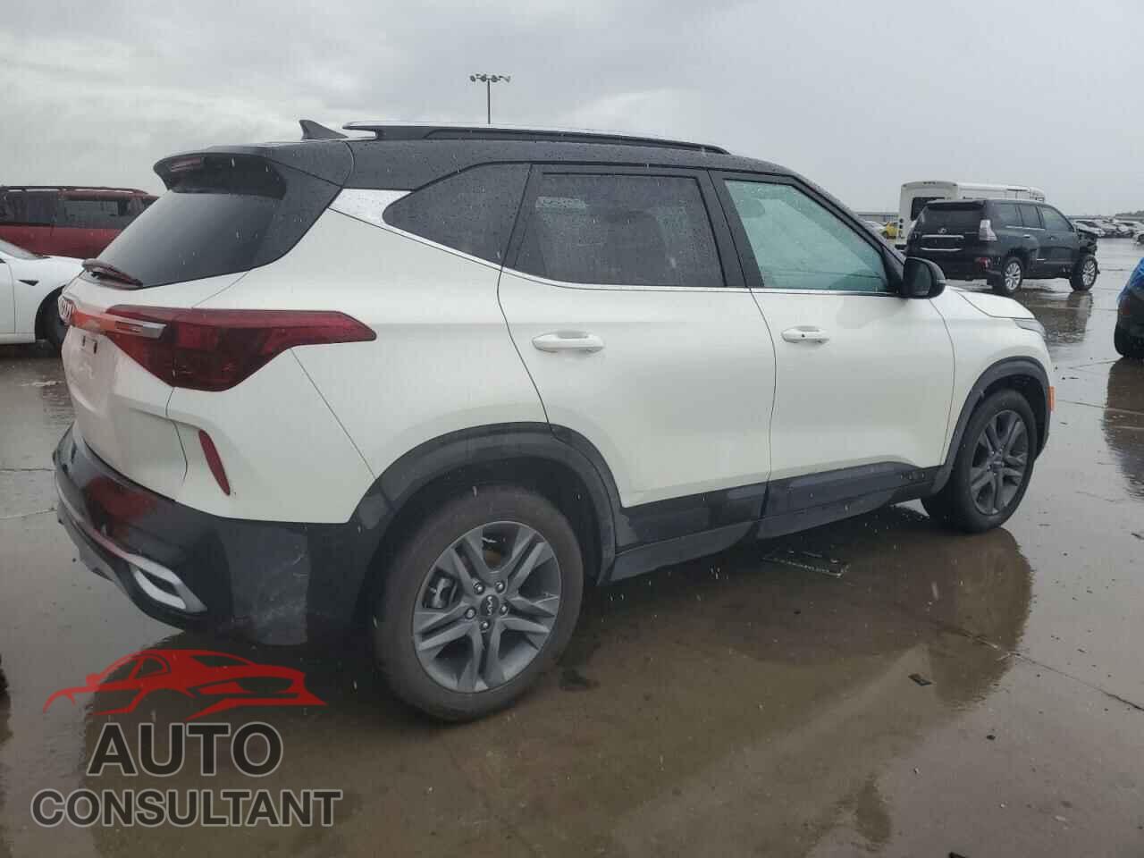 KIA SELTOS 2023 - KNDEU2AA8P7387184