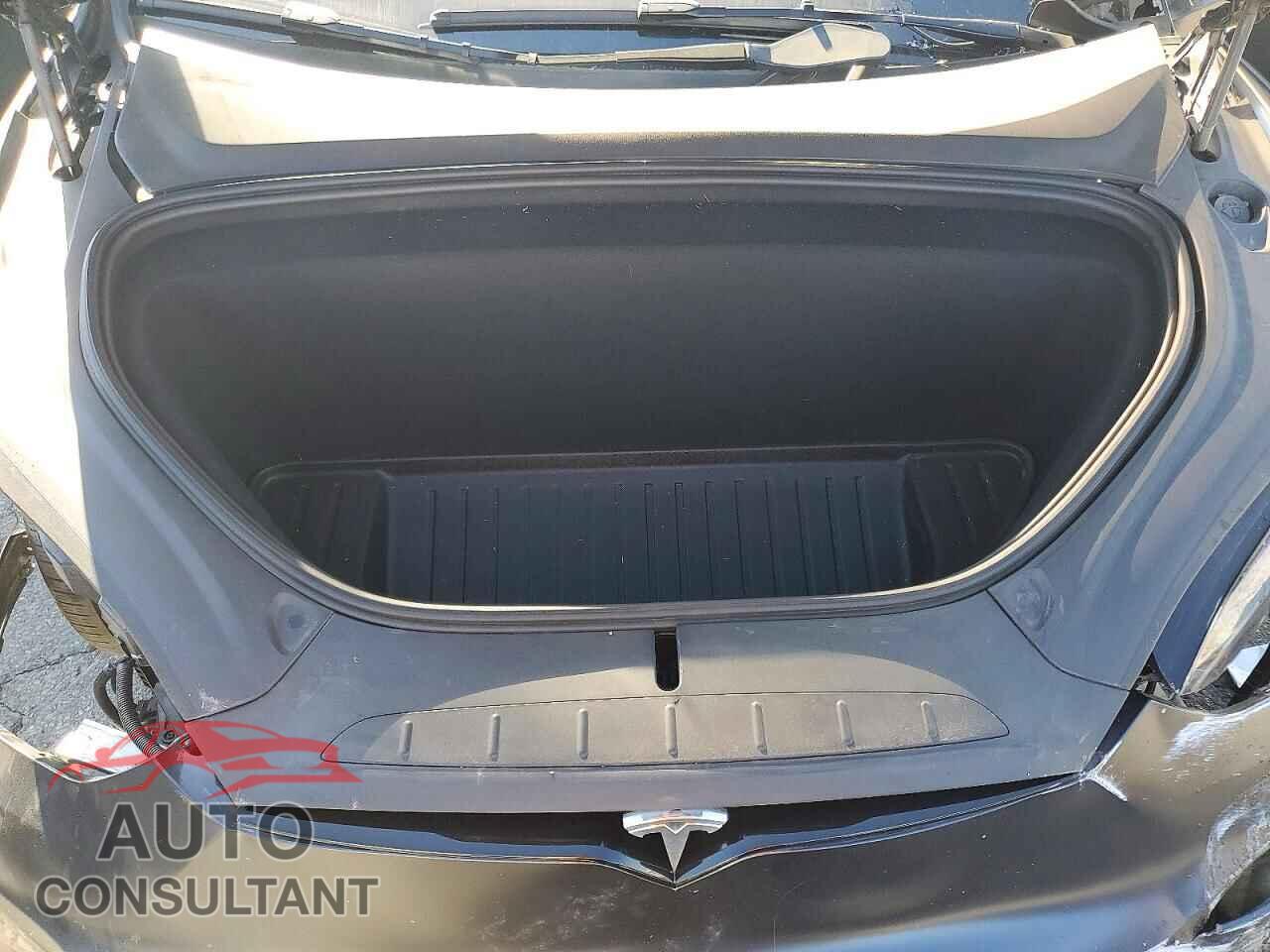 TESLA MODEL X 2024 - 7SAXCDE56RF443496