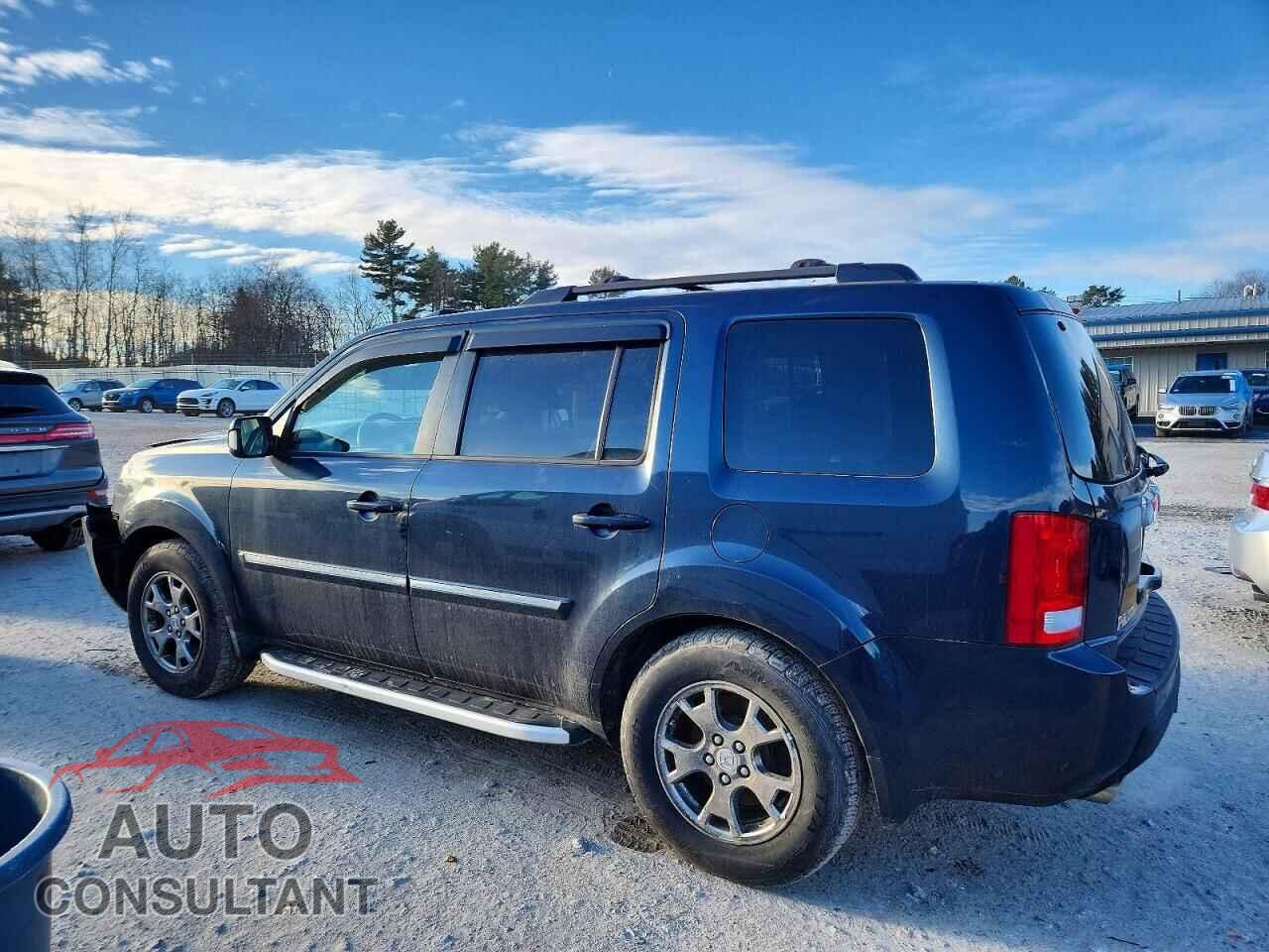 HONDA PILOT 2011 - 5FNYF4H93BB037673
