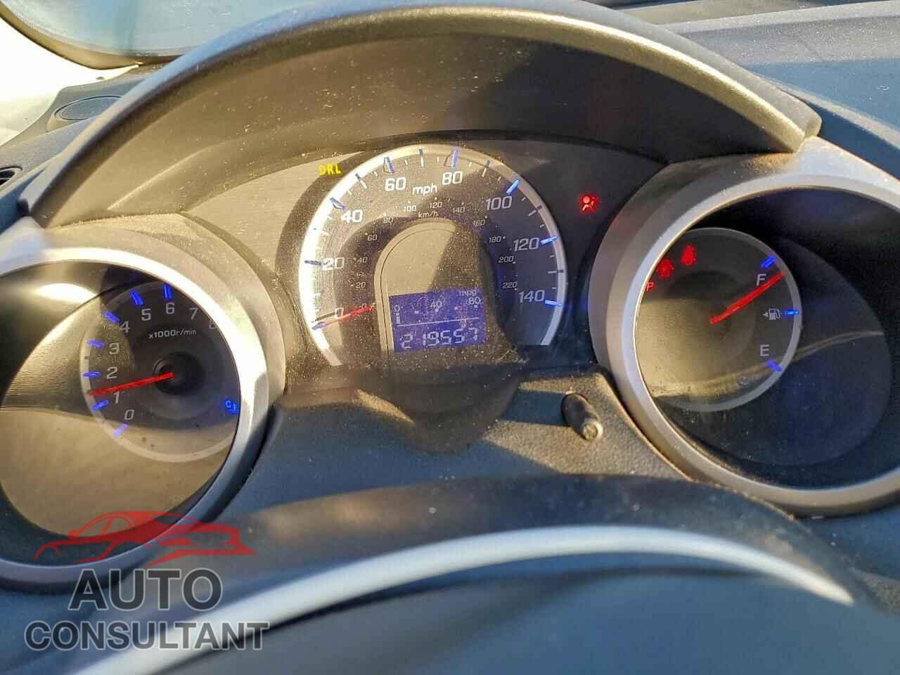 HONDA FIT 2010 - JHMGE8H49AC011115