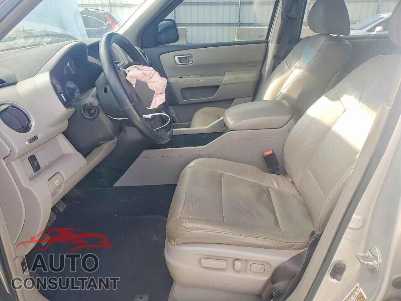HONDA PILOT 2009 - 5FNYF38599B007966