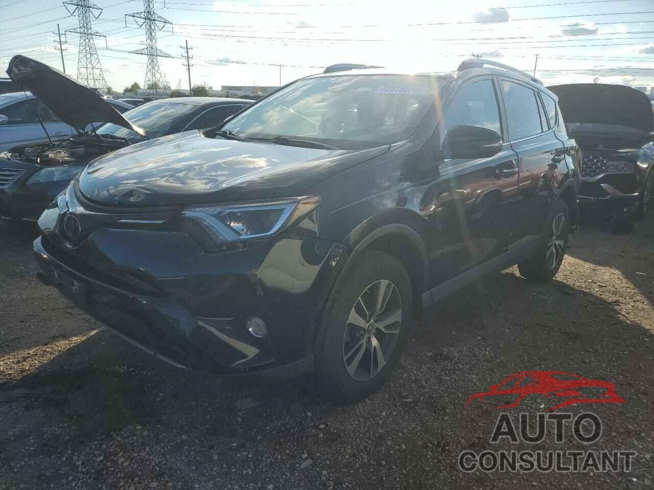 TOYOTA RAV4 2018 - 2T3RFREV2JW772740