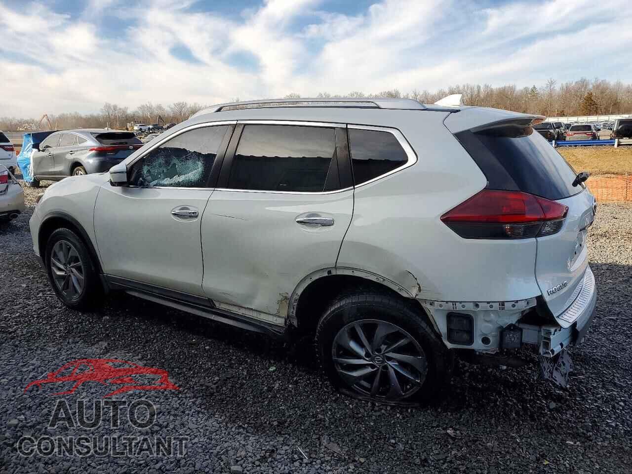 NISSAN ROGUE 2018 - KNMAT2MV0JP604136