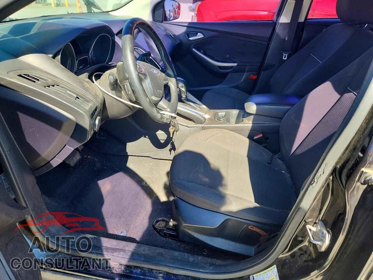 FORD FOCUS 2012 - 1FAHP3M20CL464605