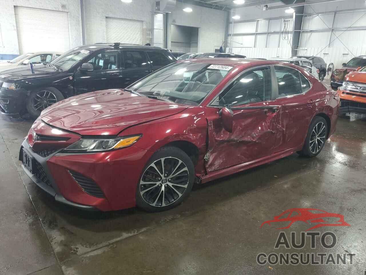 TOYOTA CAMRY 2018 - 4T1B11HK8JU574997