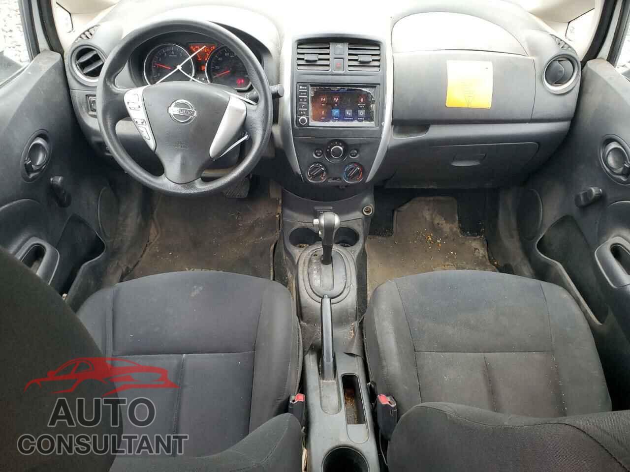 NISSAN VERSA 2019 - 3N1CE2CP3KL360505