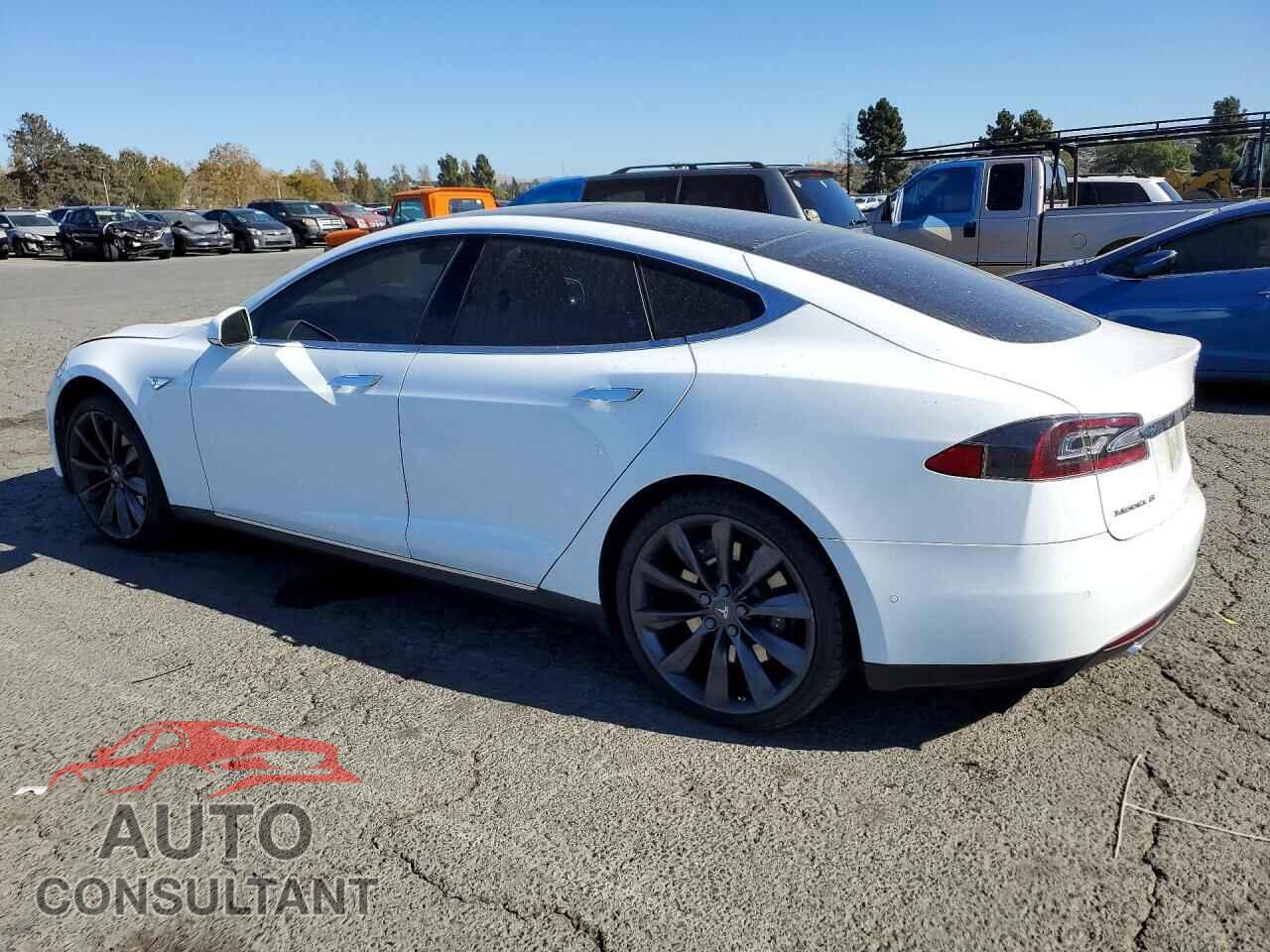 TESLA MODEL S 2015 - 5YJSA1H11FFP75474