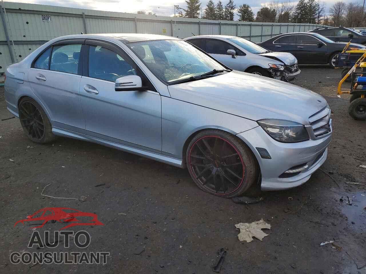 MERCEDES-BENZ C-CLASS 2011 - WDDGF8BB7BR165557