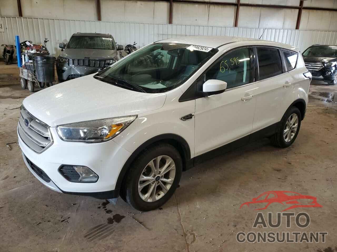FORD ESCAPE 2017 - 1FMCU0G98HUB78650