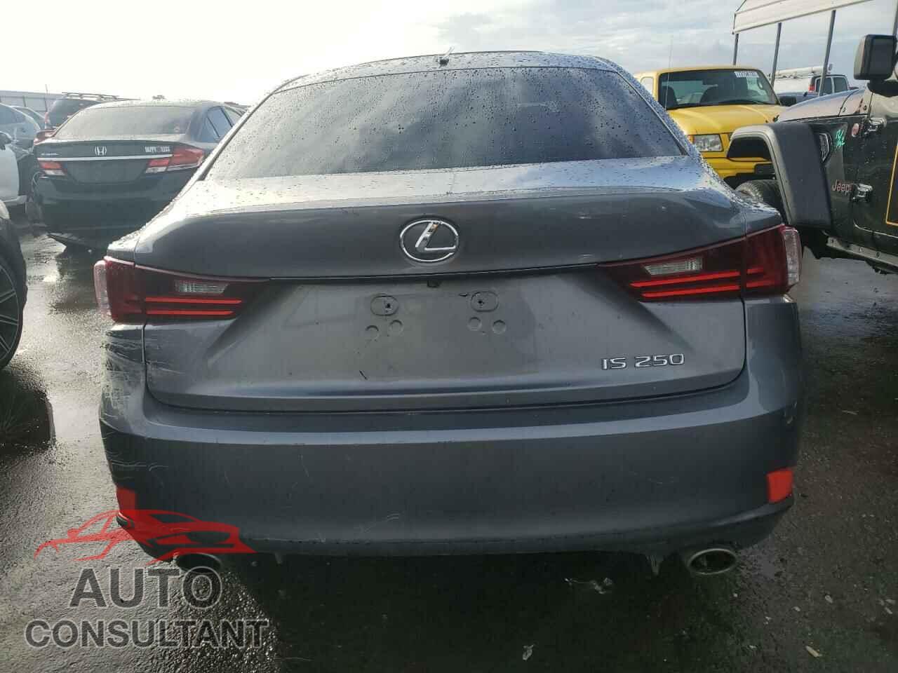 LEXUS IS 2014 - JTHBF1D2XE5017860