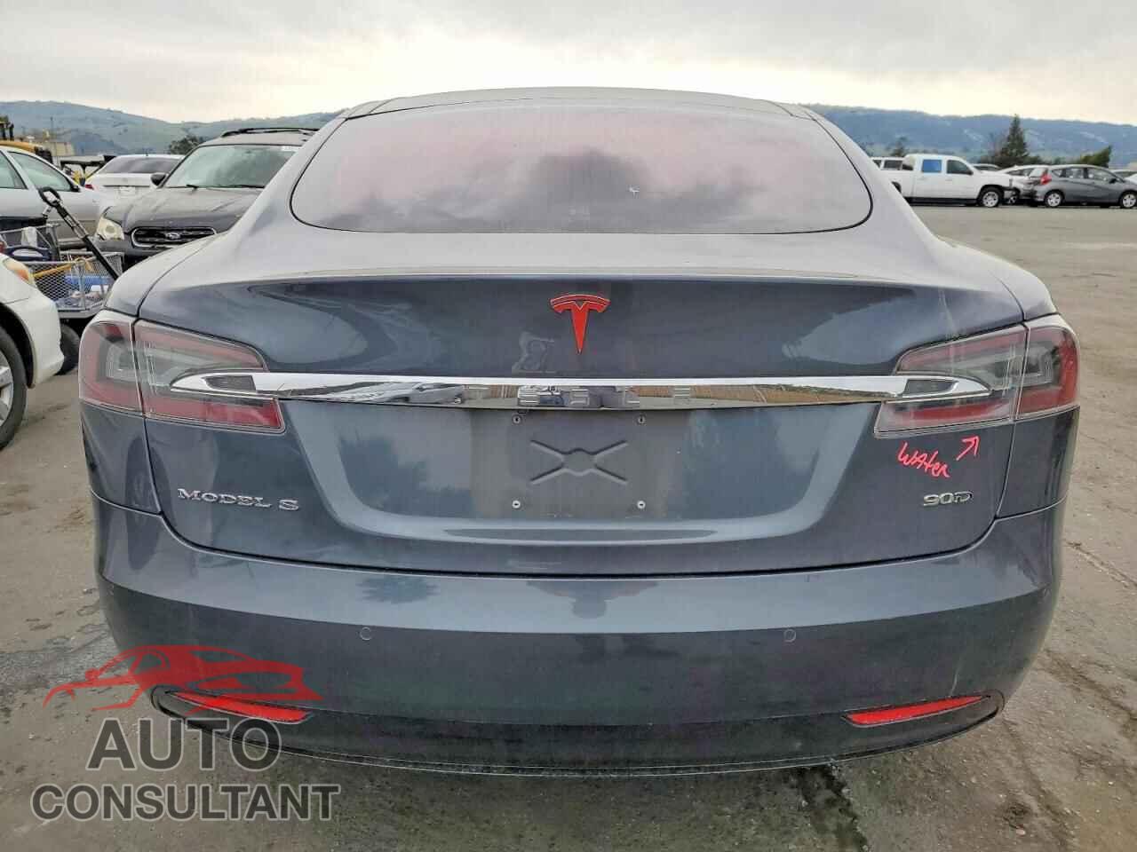 TESLA MODEL S 2016 - 5YJSA1E25GF150526