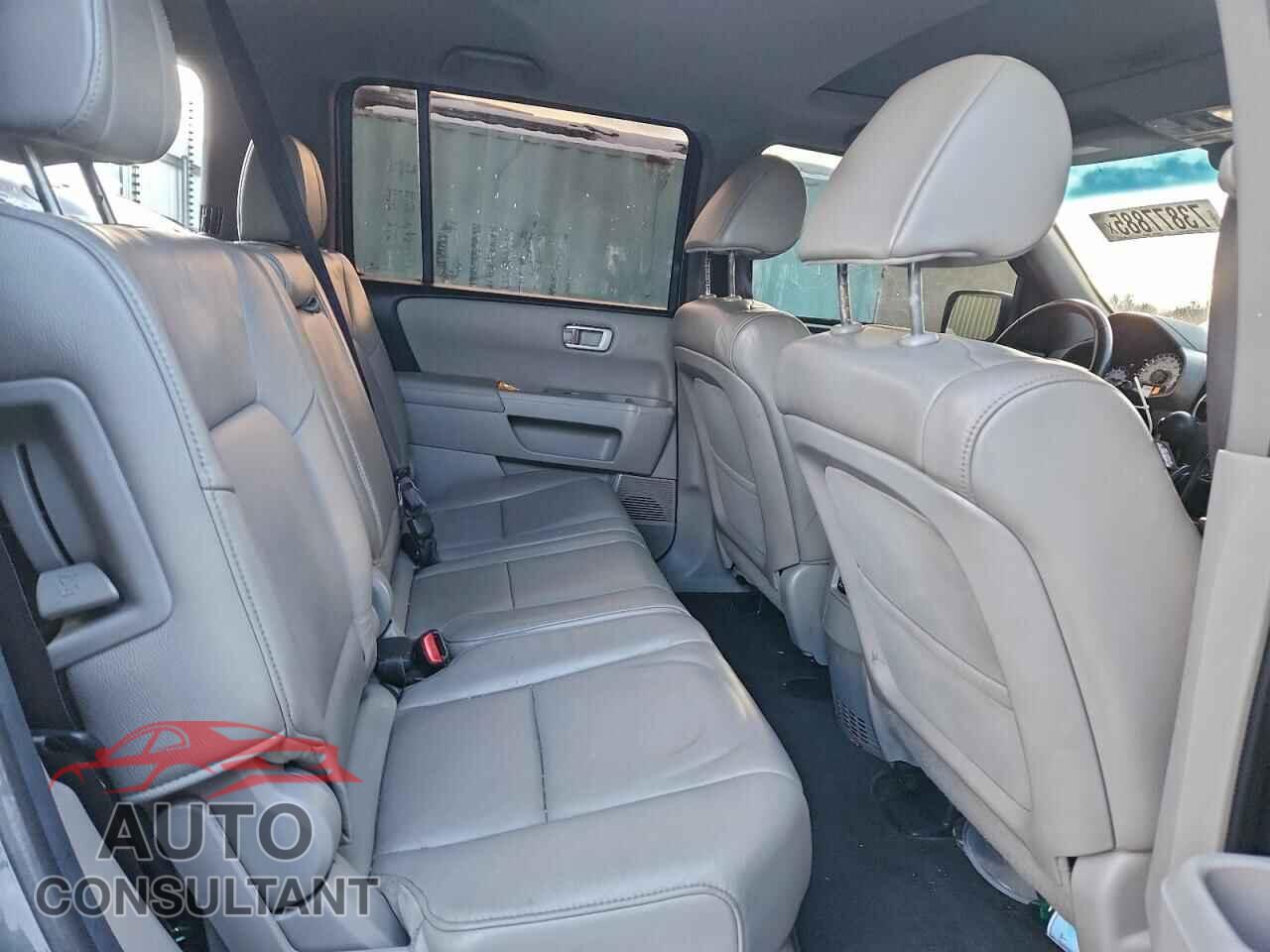 HONDA PILOT 2013 - 5FNYF4H73DB027498