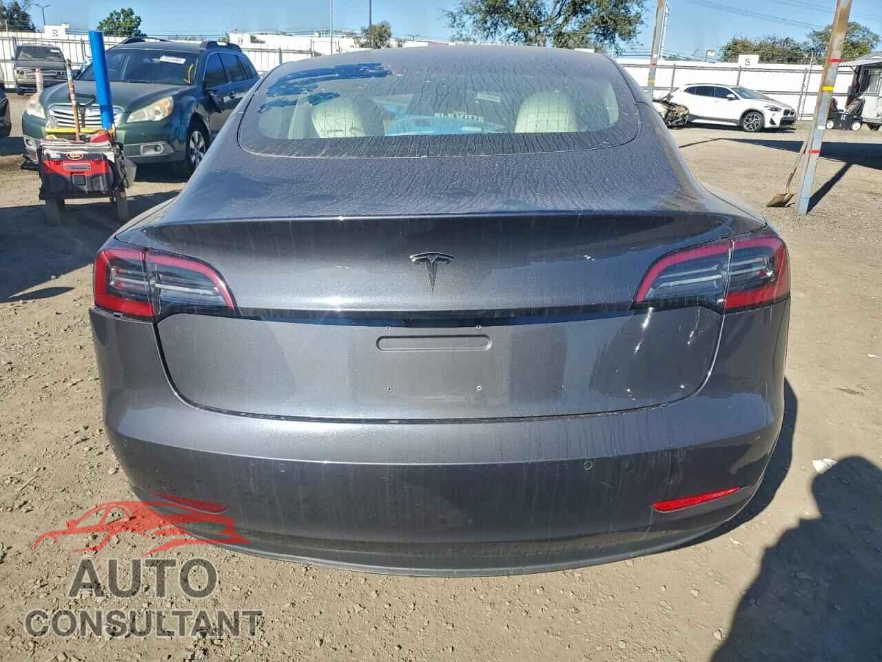 TESLA MODEL 3 2018 - 5YJ3E1EA5JF169066