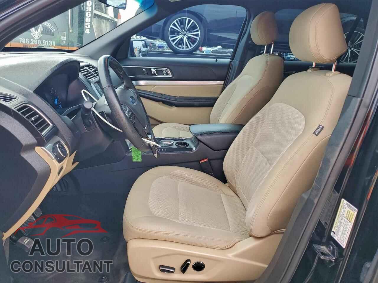 FORD EXPLORER 2017 - 1FM5K7D82HGA67366