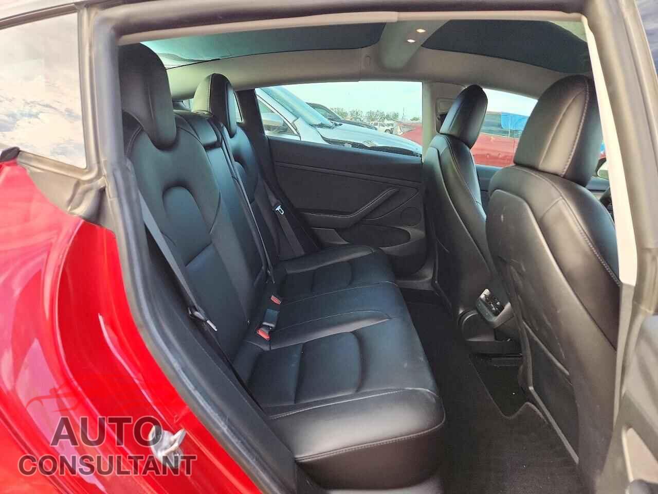 TESLA MODEL 3 2021 - 5YJ3E1EC7MF062610