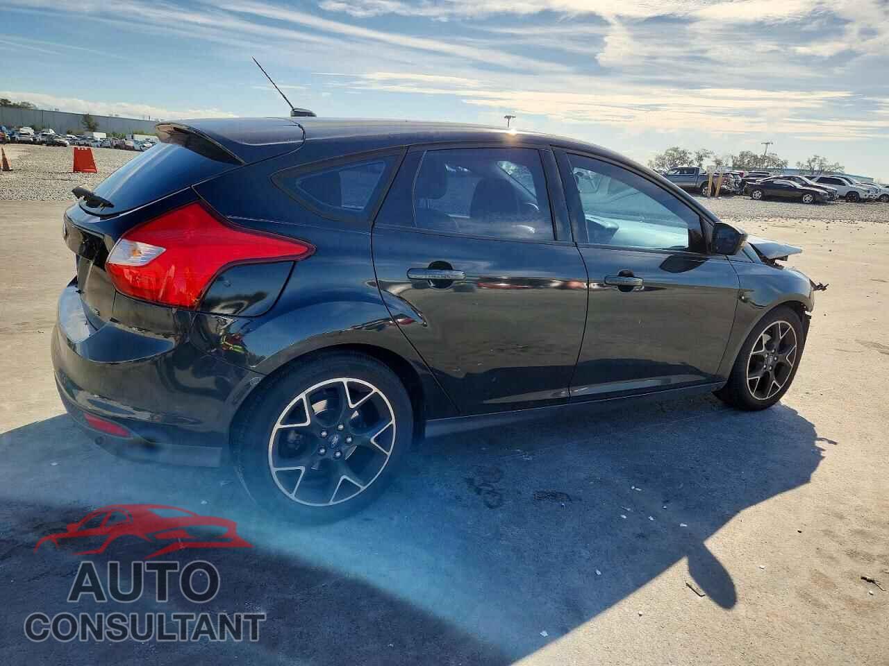 FORD FOCUS 2013 - 1FADP3K22DL135794