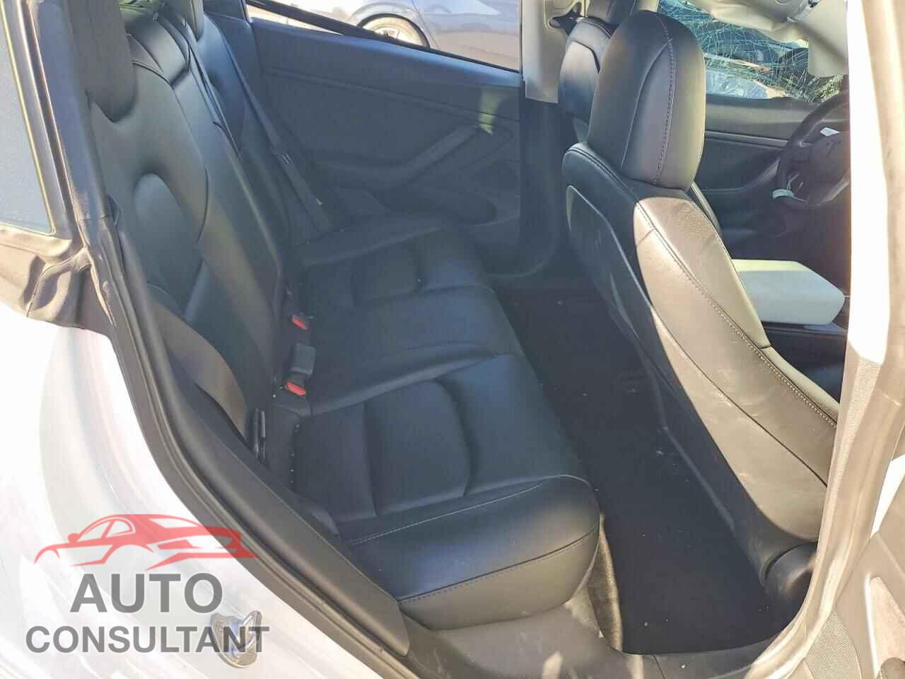 TESLA MODEL 3 2021 - 5YJ3E1EB8MF879110