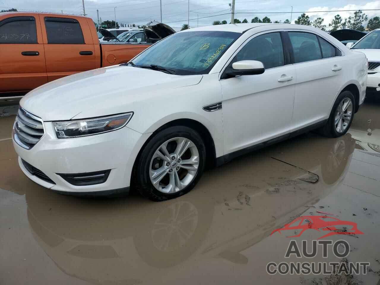 FORD TAURUS 2017 - 1FAHP2E80HG122469