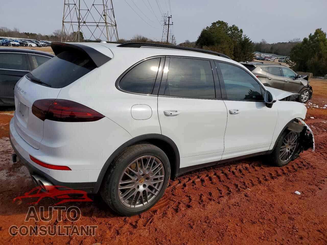 PORSCHE CAYENNE 2016 - WP1AB2A27GLA96646