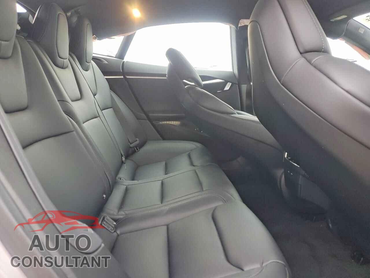 TESLA MODEL S 2017 - 5YJSA1E2XHF230079