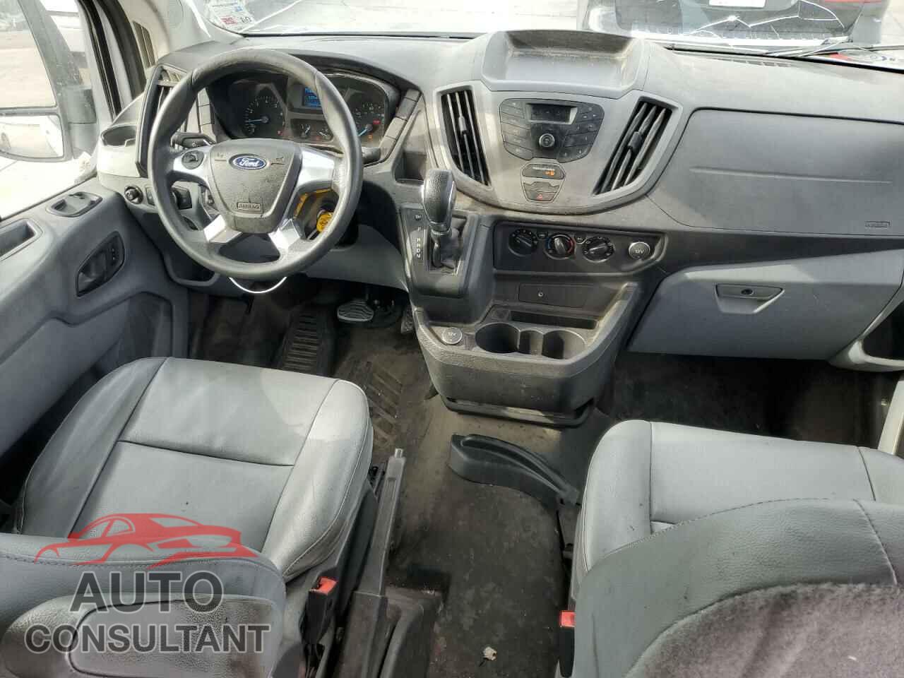 FORD TRANSIT 2018 - 1FTYR2CM7JKA03177