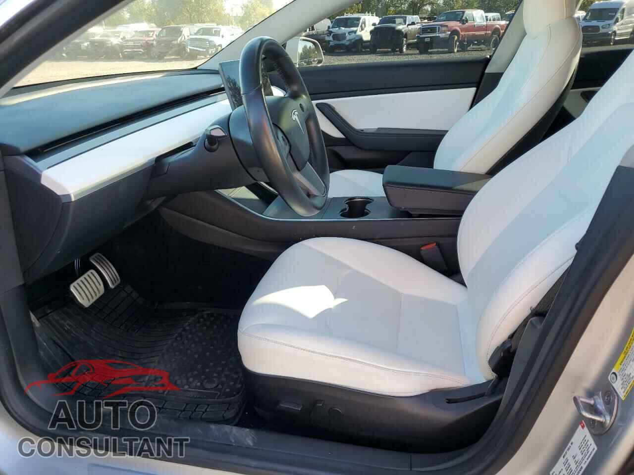 TESLA MODEL 3 2018 - 5YJ3E1EB4JF074295