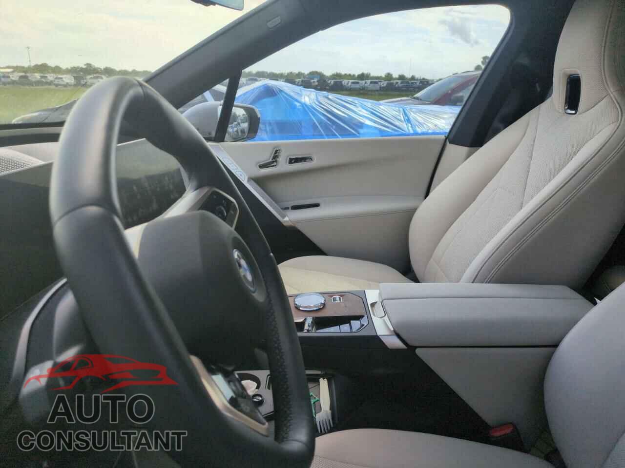 BMW IX M60 2024 - WB533CF09RCP44832