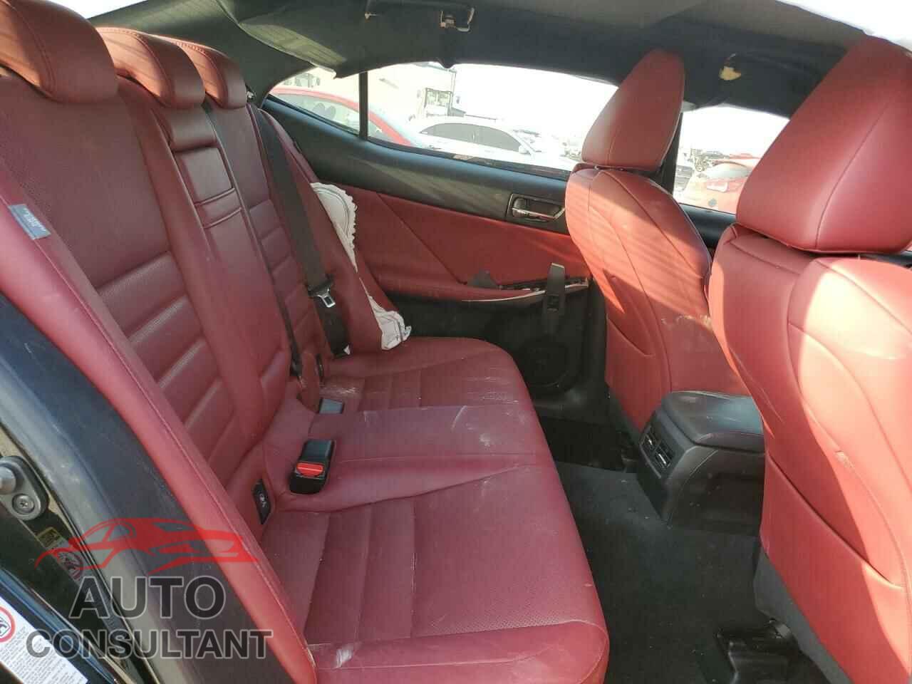 LEXUS IS 2015 - JTHBF1D27F5077029