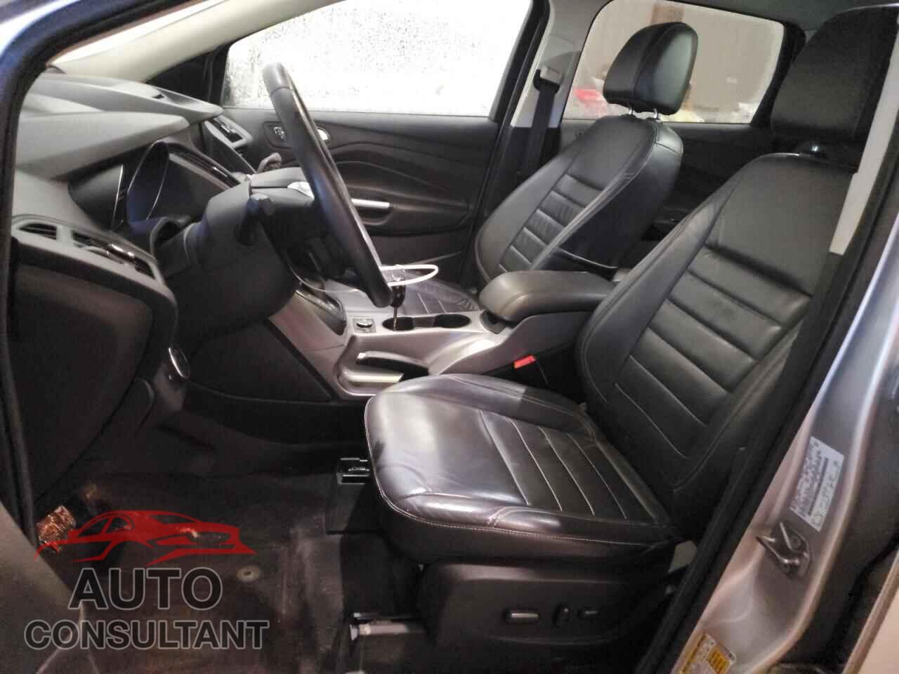 FORD ESCAPE 2015 - 1FMCU9G90FUB72911